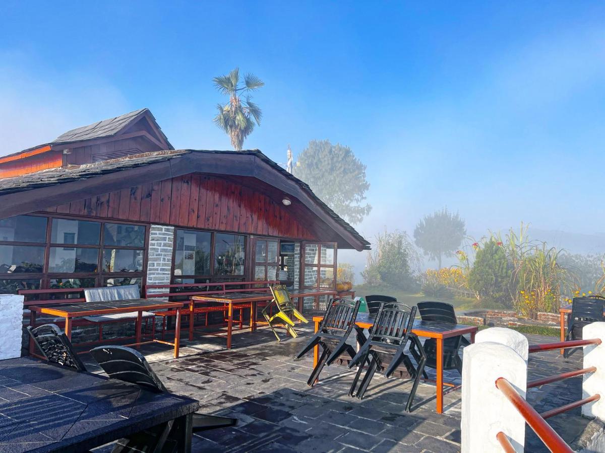 Es Deurali Resort Pokhara Exterior photo